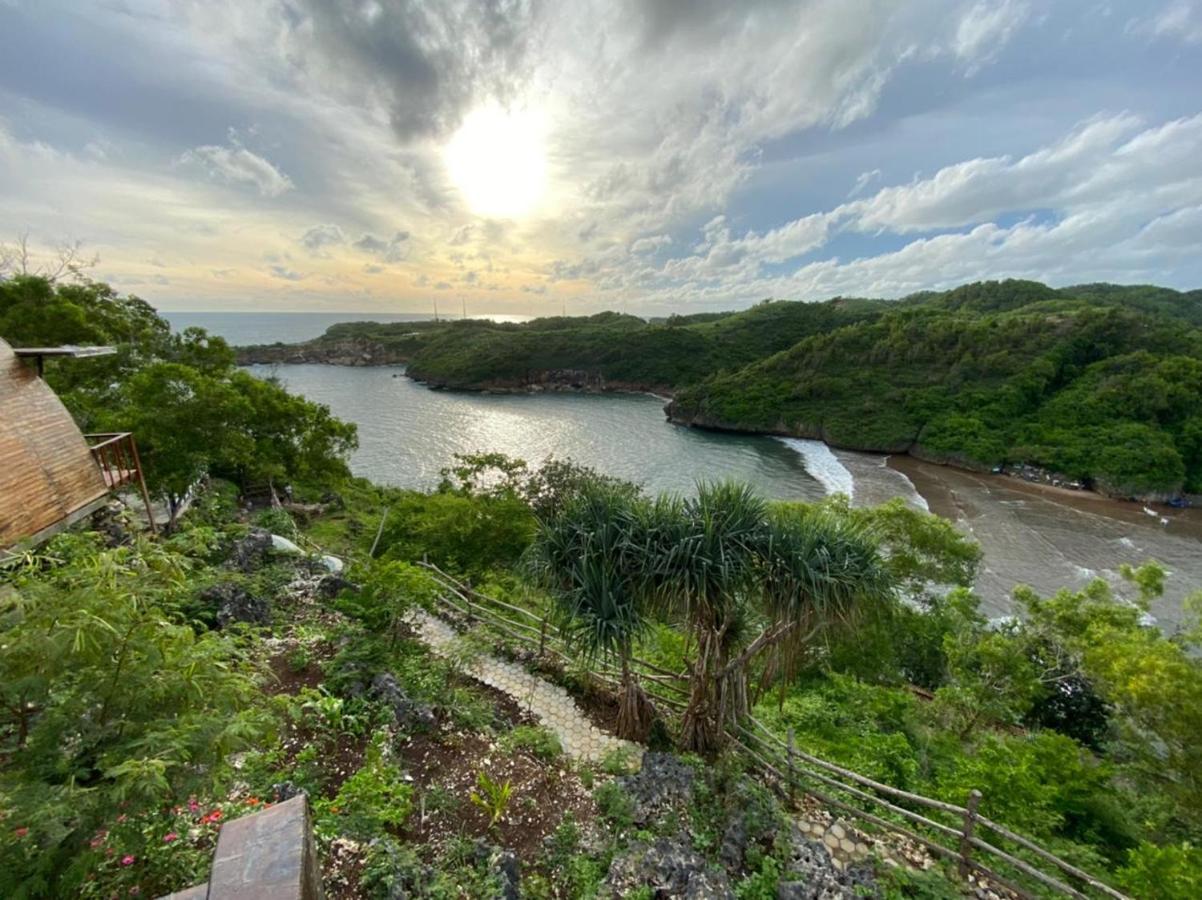 Baron Hill Resort Gunung Kidul RedPartner Exterior foto